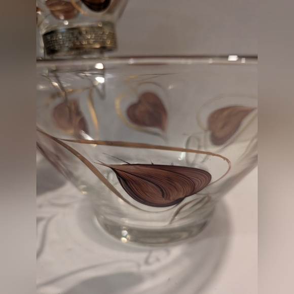 Anchor hocking bowl set.  Brown leaves with a gold border. - Picture 5 of 10